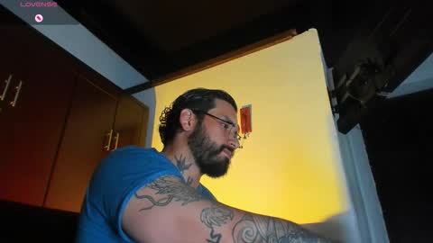 Snapshot of camilomayer chatting on February 2026 04:21:02 PM Camilo online show from February 2026 04:21:02 PM