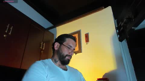 Snapshot of camilomayer chatting on February 2026 02:43:01 PM Camilo online show from February 2026 02:43:01 PM