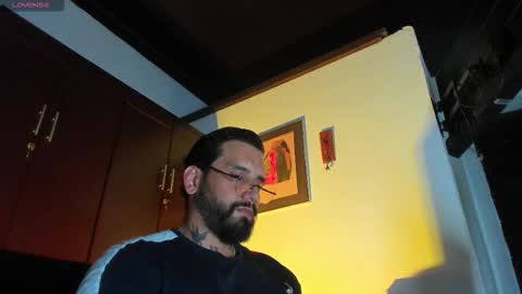 Snapshot of camilomayer chatting on February 2026 03:50:02 PM Camilo online show from February 2026 03:50:02 PM