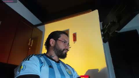 Snapshot of camilomayer chatting on February 2026 03:30:01 PM Camilo online show from February 2026 03:30:01 PM