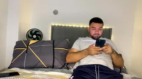 camilor_30 online show from February 2026 09:32:02 AM