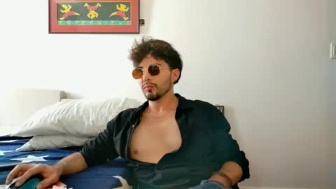 camilo online show from November 2025 07:03:02 PM