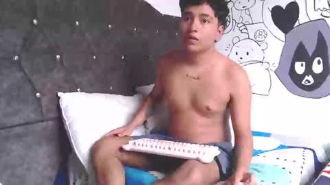 CamilowhiteS online show from May 2026 04:57:01 PM