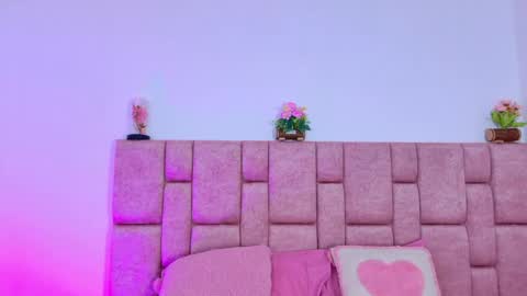 Snapshot of camiluxe chatting on November 2025 12:51:01 PM camiluxe online show from November 2025 12:51:01 PM