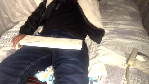 Snapshot of camivaron chatting on January 2025 07:52:02 AM camivaron online show from January 2025 07:52:02 AM