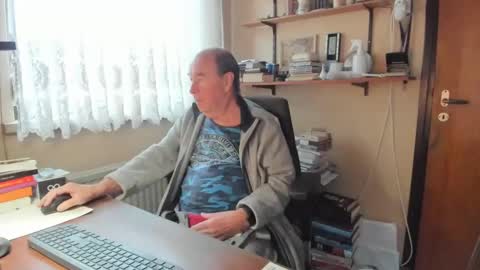 Snapshot of cammee chatting on February 2025 09:11:01 AM Cammee online show from February 2025 09:11:01 AM