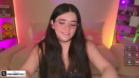 Snapshot of cammiefoalss chatting on October 2025 06:43:01 PM Lets reach 200 thumbs up online show from October 2025 06:43:01 PM