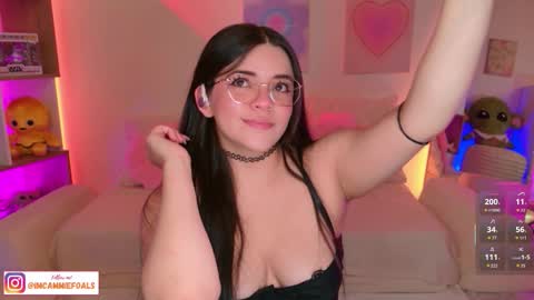 Snapshot of cammiefoalss chatting on November 2025 03:45:02 PM Lets reach 200 thumbs up online show from November 2025 03:45:02 PM