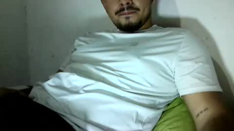 Snapshot of camrichard chatting on May 2026 04:53:02 AM Richard online show from May 2026 04:53:02 AM