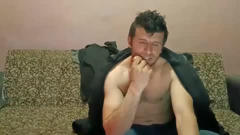 Snapshot of camshow22cm chatting on March 2025 08:22:01 PM FREMAN online show from March 2025 08:22:01 PM