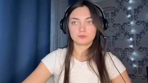 Kate online show from December 2025 01:20:01 PM