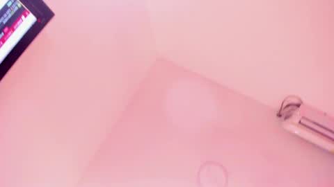 Snapshot of candicewayne chatting on May 2026 12:12:01 PM CANDICE WAYNE online show from May 2026 12:12:01 PM