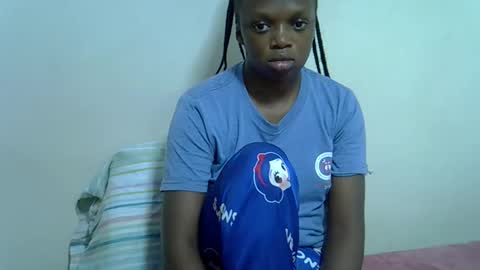 Snapshot of candiemaya chatting on November 2025 08:15:02 AM candiemaya online show from November 2025 08:15:02 AM