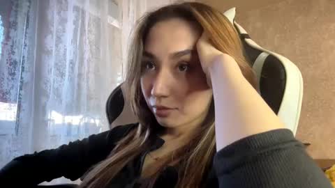 Arisa online show from April 2026 12:28:02 PM