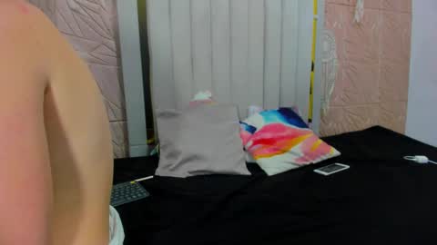 Snapshot of candise_oconnor chatting on November 2025 07:36:03 PM candise online show from November 2025 07:36:03 PM