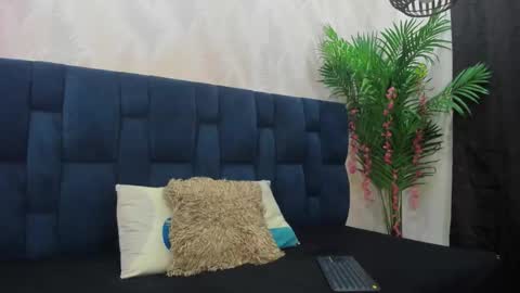 Snapshot of candise_oconnor chatting on November 2025 10:34:02 PM candise online show from November 2025 10:34:02 PM