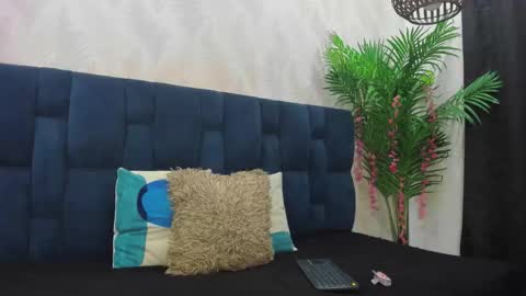 Snapshot of candise_oconnor chatting on December 2025 10:38:02 PM candise online show from December 2025 10:38:02 PM