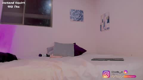 candle_lz online show from November 2025 02:53:02 AM