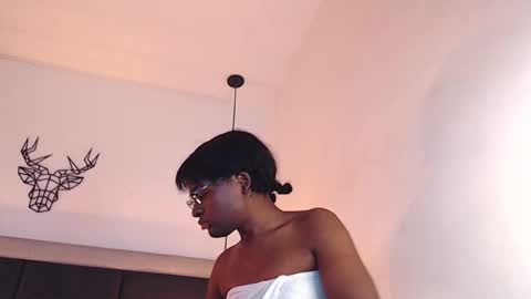 Snapshot of candy_lovee6 chatting on November 2025 06:12:01 PM CANDY LOVE DANNA online show from November 2025 06:12:01 PM