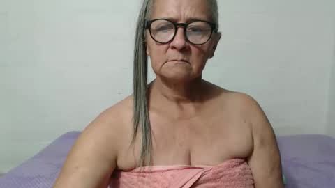 candy online show from September 2025 12:56:02 AM