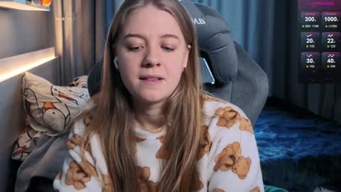 Snapshot of candy_meggie chatting on February 2025 12:39:01 PM Megan online show from February 2025 12:39:01 PM