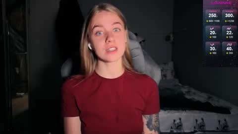 Snapshot of candy_meggie chatting on September 2025 06:30:02 PM Megan online show from September 2025 06:30:02 PM