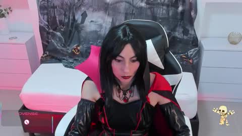 CANDY online show from October 2025 07:59:01 PM