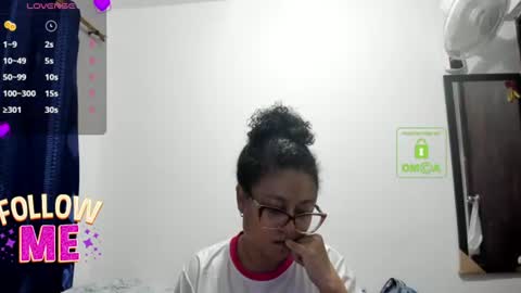 Snapshot of candy_val chatting on June 2026 06:18:01 AM candy_val online show from June 2026 06:18:01 AM