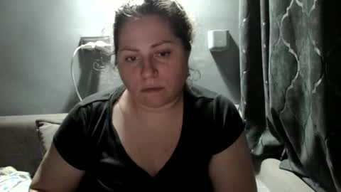 Laura online show from November 2025 05:11:01 PM