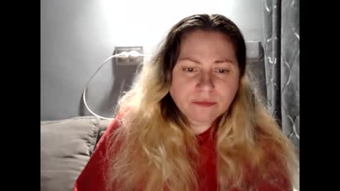 Laura online show from May 2026 07:48:02 PM