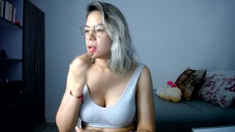 Candy Dowson online show from July 2026 09:37:01 AM