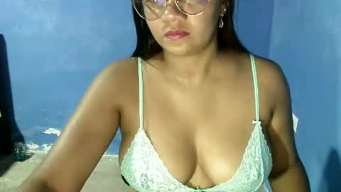 Snapshot of candyflowerlub chatting on January 2025 11:57:01 AM candyflowerlub online show from January 2025 11:57:01 AM