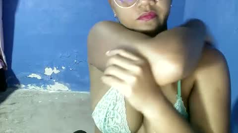 Snapshot of candyflowerlub chatting on January 2025 12:30:02 PM candyflowerlub online show from January 2025 12:30:02 PM