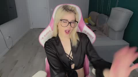 You can call me HH online show from April 2026 01:34:01 PM