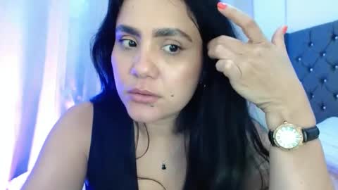 Snapshot of candyhot4 chatting on December 2024 04:31:02 AM candy online show from December 2024 04:31:02 AM