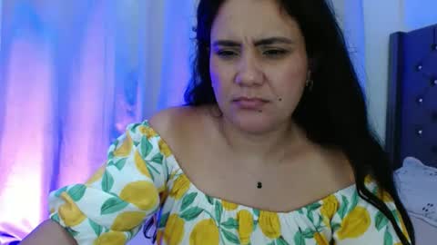 Snapshot of candyhot4 chatting on February 2025 10:42:02 PM candy online show from February 2025 10:42:02 PM