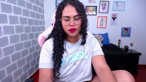 Karen online show from December 2024 09:17:01 PM