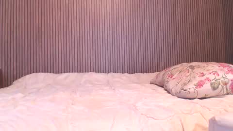 Snapshot of candyjesx chatting on January 2026 01:37:02 PM CANDYJESx online show from January 2026 01:37:02 PM