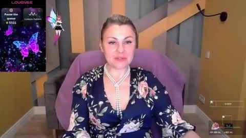 CandyLons online show from November 2025 06:45:01 AM