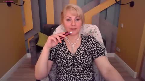Snapshot of candylons chatting on April 2026 06:53:01 AM CandyLons online show from April 2026 06:53:01 AM