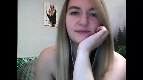 Snapshot of candyolime chatting on September 2025 09:49:02 PM Daisy online show from September 2025 09:49:02 PM