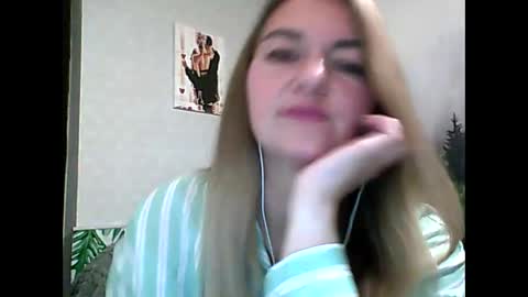 Snapshot of candyolime chatting on September 2025 08:33:02 PM Daisy online show from September 2025 08:33:02 PM