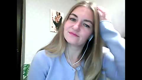 Snapshot of candyolime chatting on October 2025 08:50:02 PM Daisy online show from October 2025 08:50:02 PM