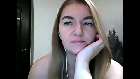 Snapshot of candyolime chatting on December 2025 10:48:02 PM Daisy online show from December 2025 10:48:02 PM