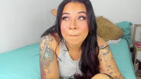 Snapshot of candyr0se_ chatting on July 2026 05:56:01 AM candyr0se_ online show from July 2026 05:56:01 AM
