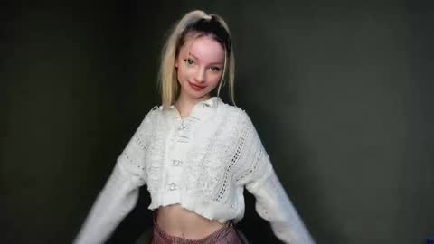 Snapshot of candyvice chatting on February 2026 03:17:02 PM Kate online show from February 2026 03:17:02 PM