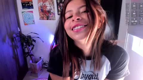 Camilla online show from January 2025 04:05:01 PM