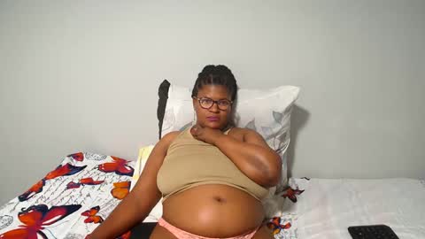 Snapshot of candyyumsaerolaxx chatting on June 2026 07:27:02 PM candyyumsaerolaxx online show from June 2026 07:27:02 PM