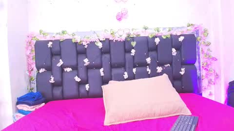 Snapshot of canela_osadaa_ chatting on September 2025 11:56:02 AM Aura online show from September 2025 11:56:02 AM