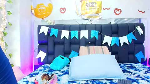 Snapshot of canela_osadaa_ chatting on September 2025 11:59:02 AM Aura online show from September 2025 11:59:02 AM